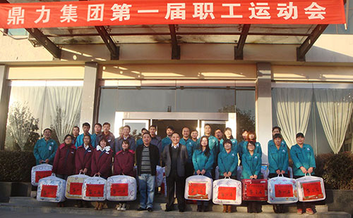 獲獎者與領導合影留念